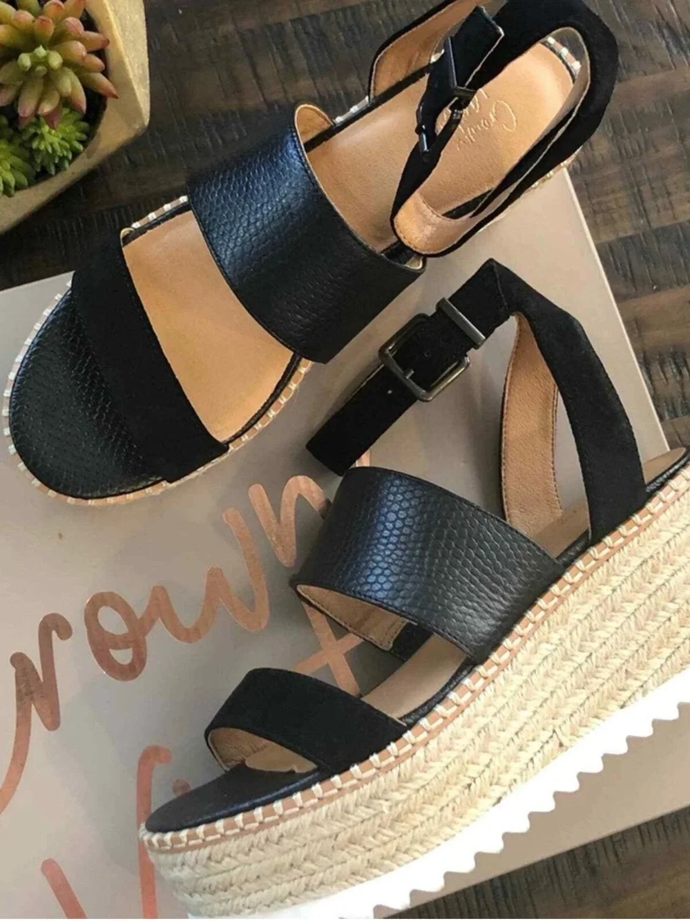 Crown Vintage Black suede Platform Espadrille Sandals - Women 7M